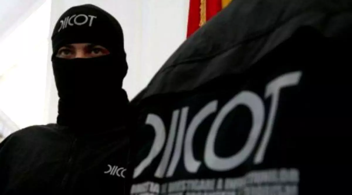 DIICOT a destrucurat o grupare de escroci care obţinea credite cu acte false. Prejudiciul este 300.000 de lei