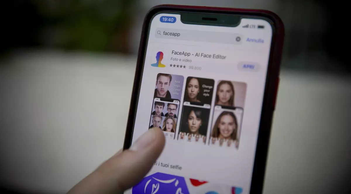 FaceApp a devenit virală în vara aceasta mulțumită filtrului care îmbătrânea pozele cu figurile utilizatorilor FOTO: Hepta