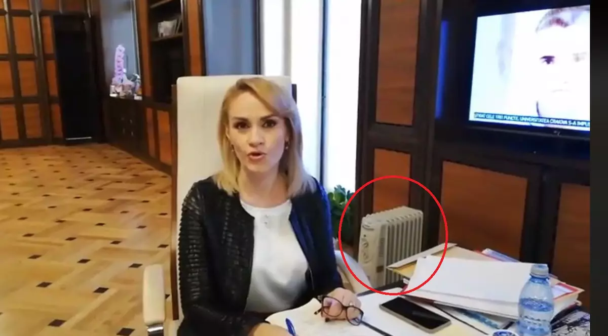 Gabriela Firea, cu caloriferul electric la Primărie FOTO: Facebook