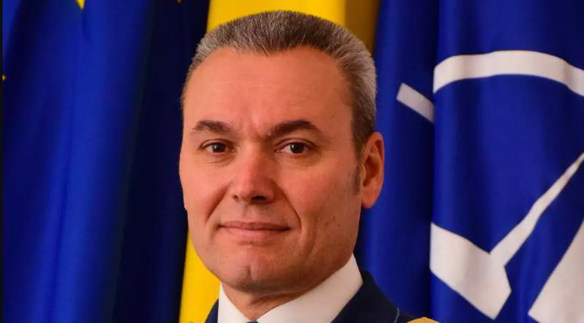Cine este comandantul paradei militare de anul acesta. A fost primul ofițer român decorat cu medalia NATO pentru Serviciu Merituos