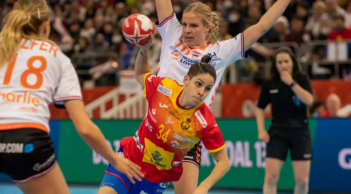 Olanda a câștigat Campionatul Mondial de handbal feminin după o fază controversată în finala cu Spania