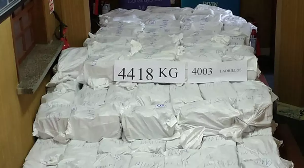 Cantitate-record de cocaină a fost confiscată în Uruguay. Unde a fost ascunsă ”marfa”