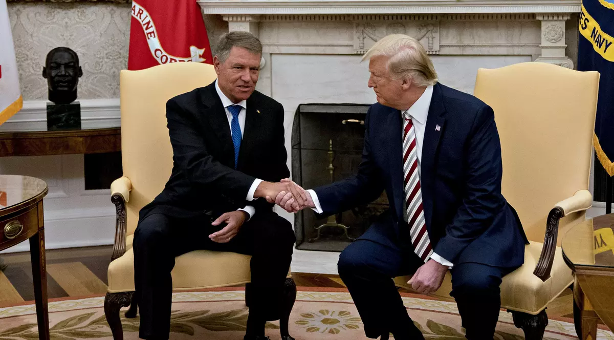 C-o șapcă fiecare-american ne este dator | Despre cum firava economie românească susține redresarea economiei SUA