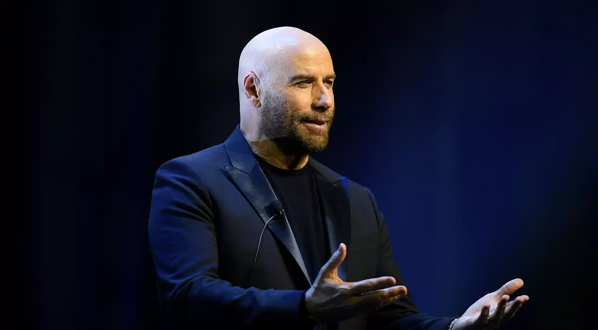 Cum a reacționat John Travolta când a văzut-o pe soția sa într-o scenă de sex cu Tom Cruise