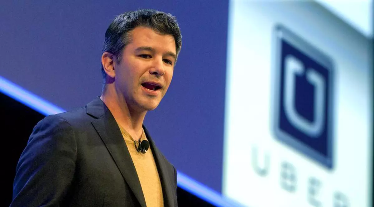 Fondatorul Uber a părăsit compania și acum investește în bucătării industriale. Travis Kalanick în costum