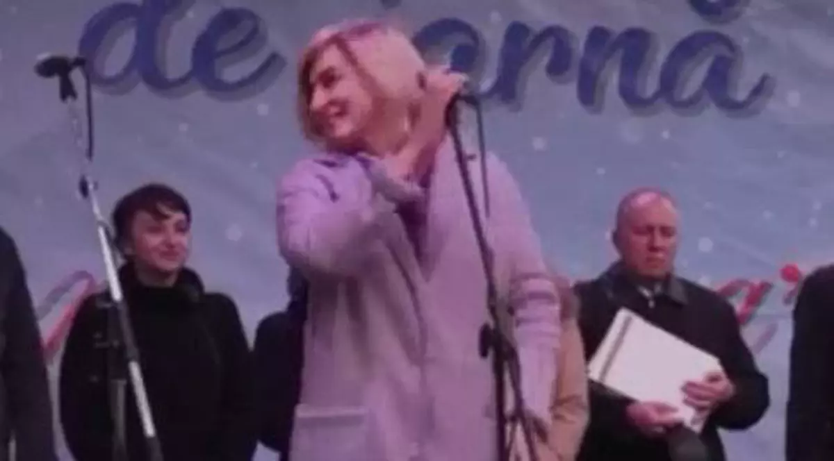 Cea mai neinspirată urare de Crăciun a unui politician: ”Fericiun Crecit!”