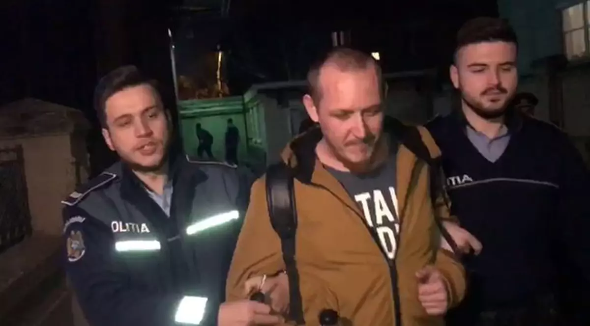 Veste bună pentru What's Up, înainte de Crăciun. Artistul a scăpat de controlul judiciar