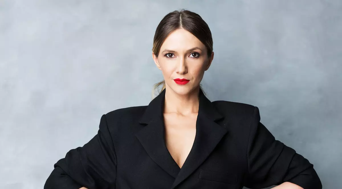Adela Popescu recunoaște că-i este dor de actorie, dar timpul nu-i permite încă un job. A refuzat să joace în două seriale TV