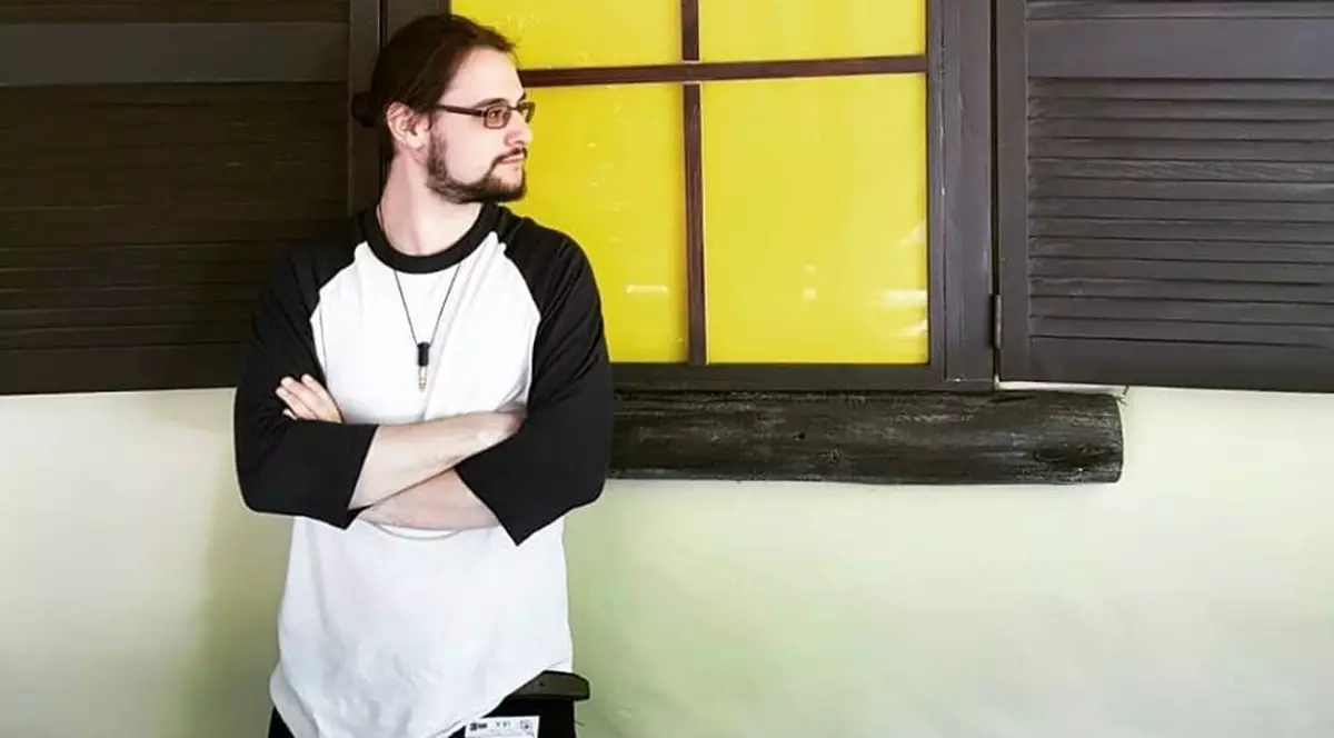 După ce a fost la un pas de moarte, actorul Andrei Nedelea a ieșit din comă.  Paula Chirilă: "S-a trezit și nu mai e intubat"'