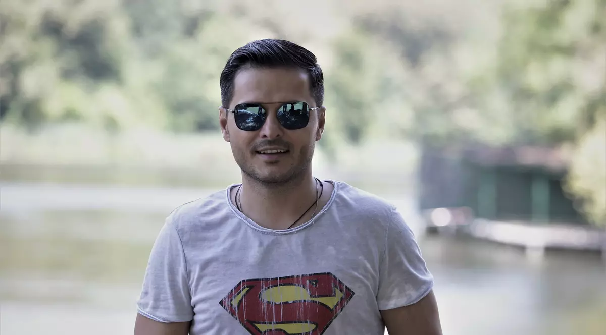 Salariu de 7.000 de euro lunar! Liviu Vârciu prezintă emisiunea matrimonială „Rămân cu tine” de la Antena 1