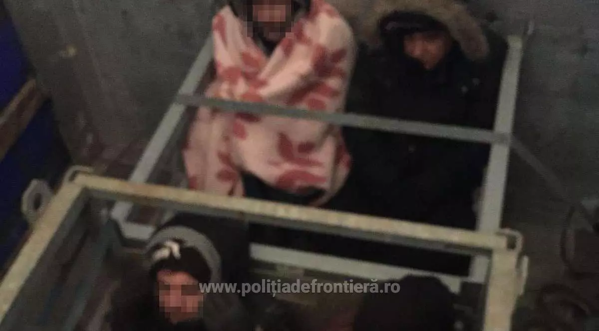 Gestul riscant făcut de cinci migranți din Irak și Siria ca să ajungă în Europa. Unde i-au descoperit polițiștii de frontieră din Vama Calafat