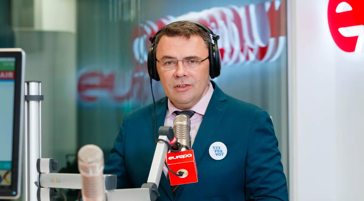 Patrick Andre de Hillerin despre jurnaliștii care intră în politică