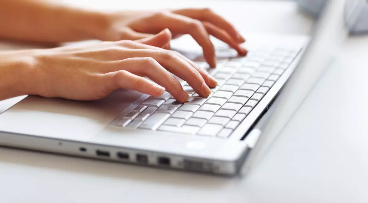 Un sfert dintre români nu folosesc Internetul. Ţara noastră este pe penultimul loc în Europa
