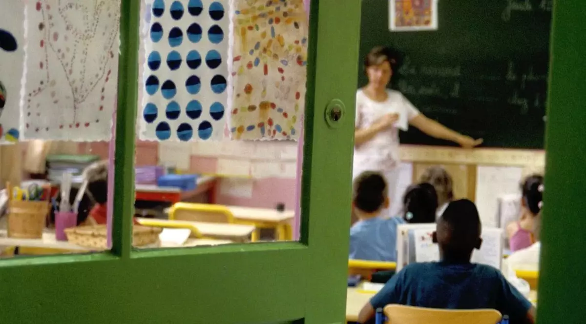 VIDEO 56 de școli din București și alte 7 județe au întrerupt parțial cursurile din cauza gripei