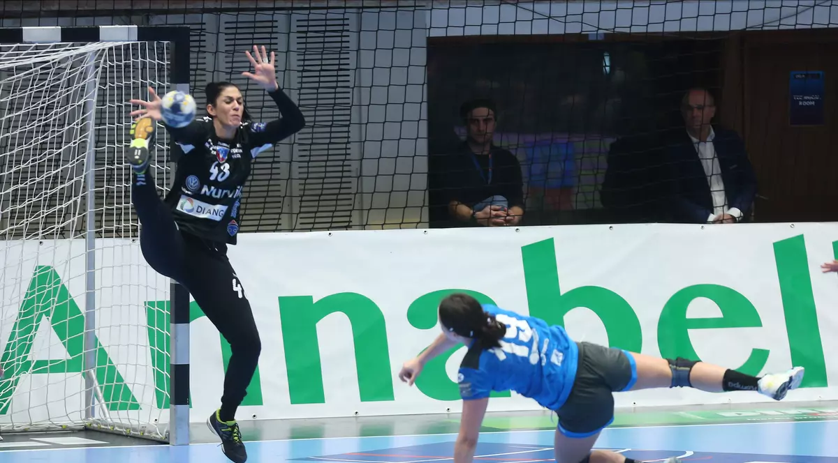 Vâlcea a zburdat în primul meci din grupele principale, cu fosta dublă câștigătoare a Ligii Campionilor FOTO Marian Ionescu