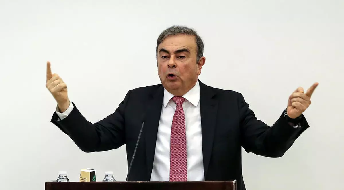 Declarații incendiare, făcute de Carlos Ghosn. Ce spune fostul boss Renault- Nissan despre implicarea premierului nipon în dosarul său