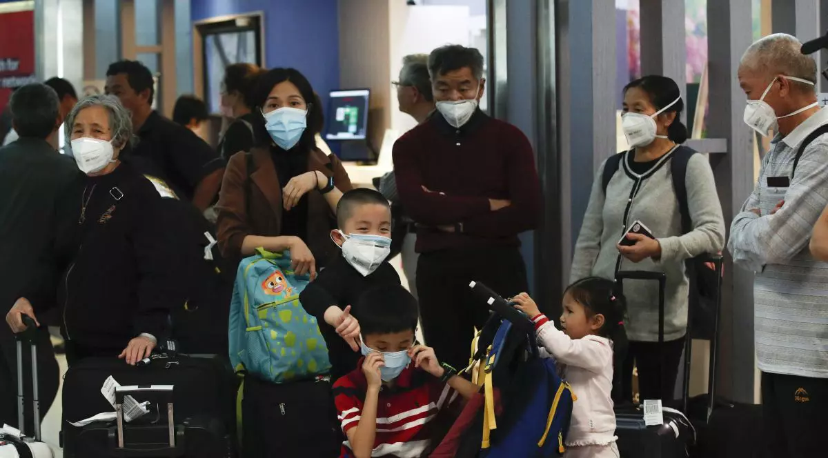 Imagini îngrozitoare din spitalele din China. Bolnavii infectați cu coronavirus, abandonați pe jos