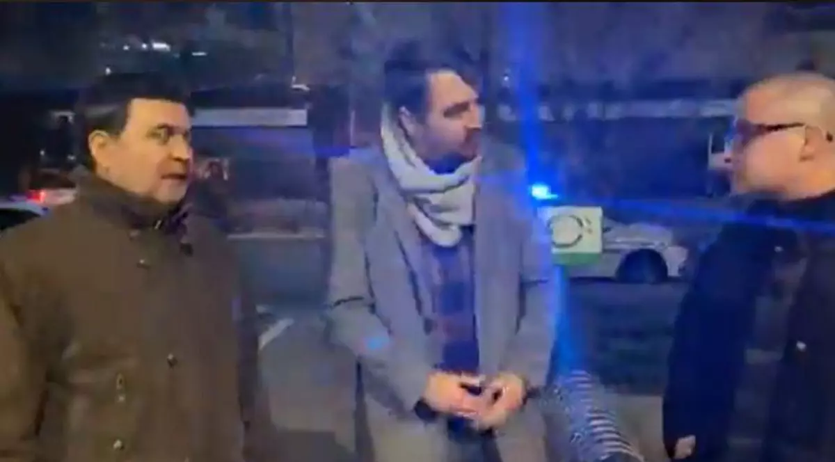 VIDEO | Amenințare cu bombă la sediul Libertatea și Gazeta Sporturilor! Costin Ștucan a comentat meciul CFR Cluj-FCSB în fața redacției