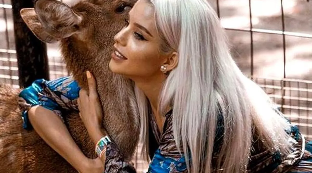 Carmen Grebenișan, primele declarații despre noul iubit. Cei doi se află în carantină în București. „E mult mai tânăr decât mine”