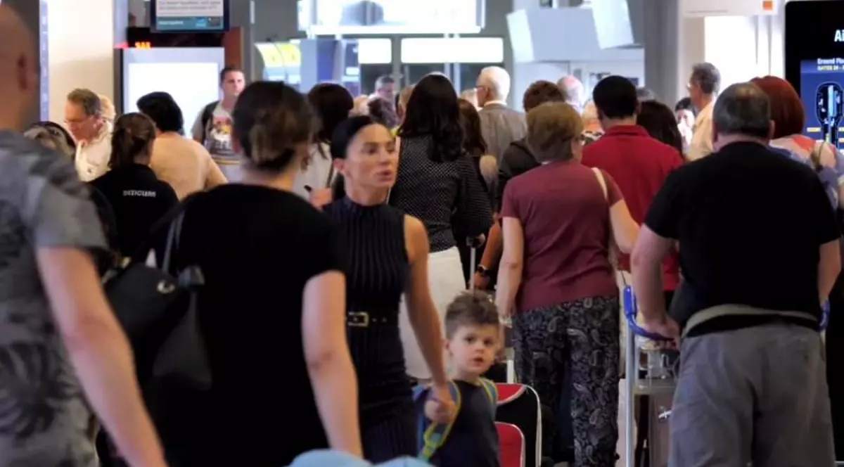 Peste un milion de români au solicitat rezidență post-Brexit în Marea Britanie. Locul 2, după Polonia, la numărul de cereri