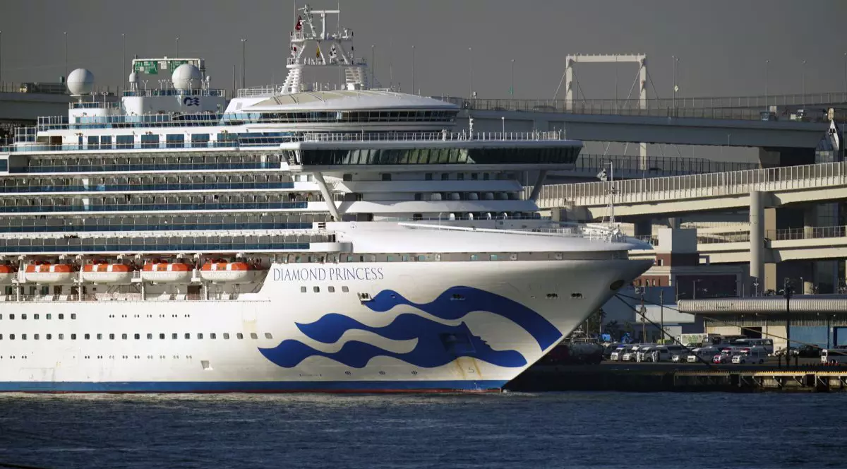 Nava Diamond Princess este andocată în Yokohama, Japonia FOTO: EPA