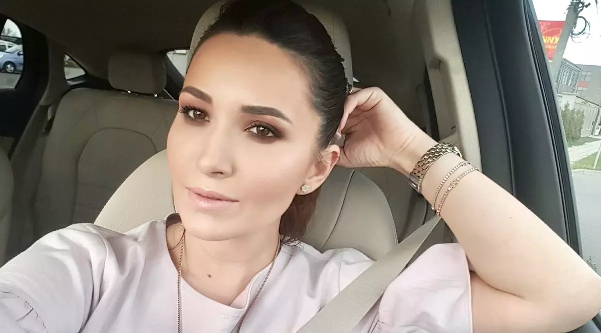 Ela Crăciun a vorbit despre accidentul de mașină în care a fost implicată. „ A intrat o altă mașină în mine și m-a aruncat într-un stâlp”