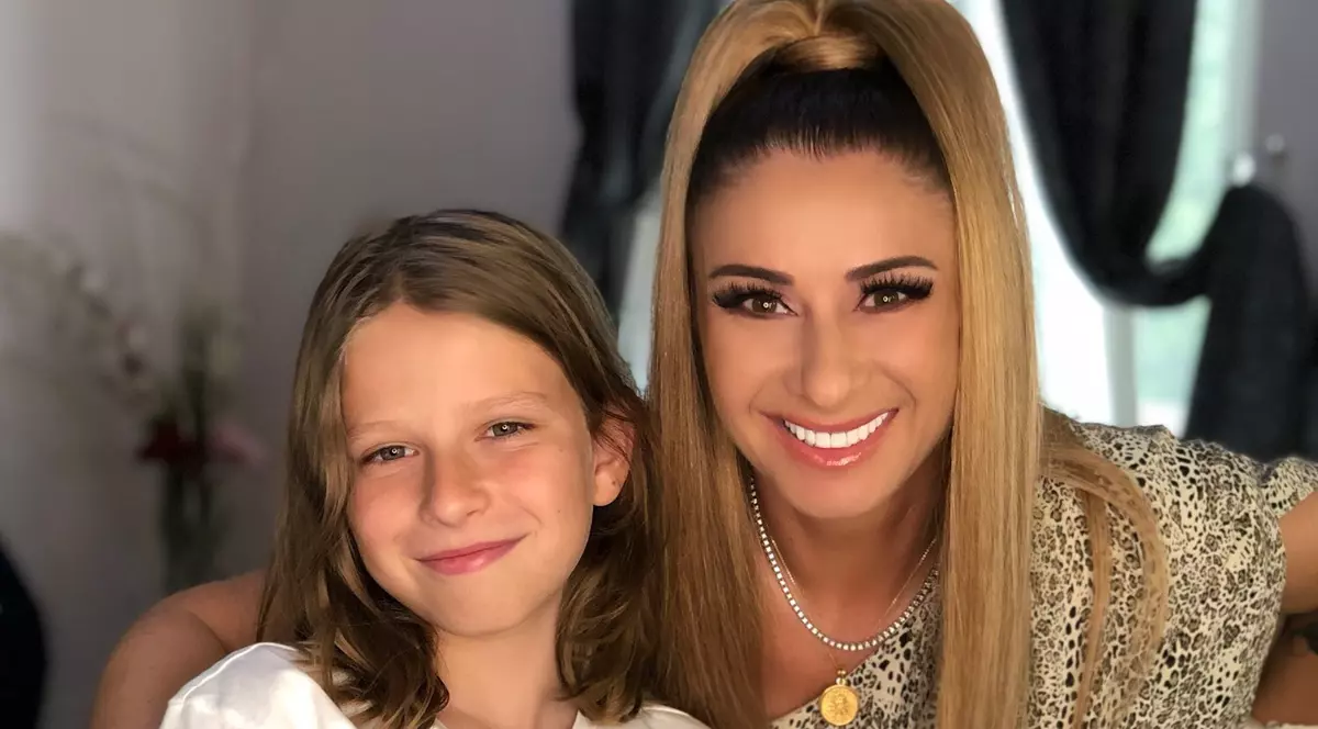 Secretul Anamariei Prodan a ieșit la iveală. Ce se întâmplă în familia ei. „Face asta de 60 de ori pe an”