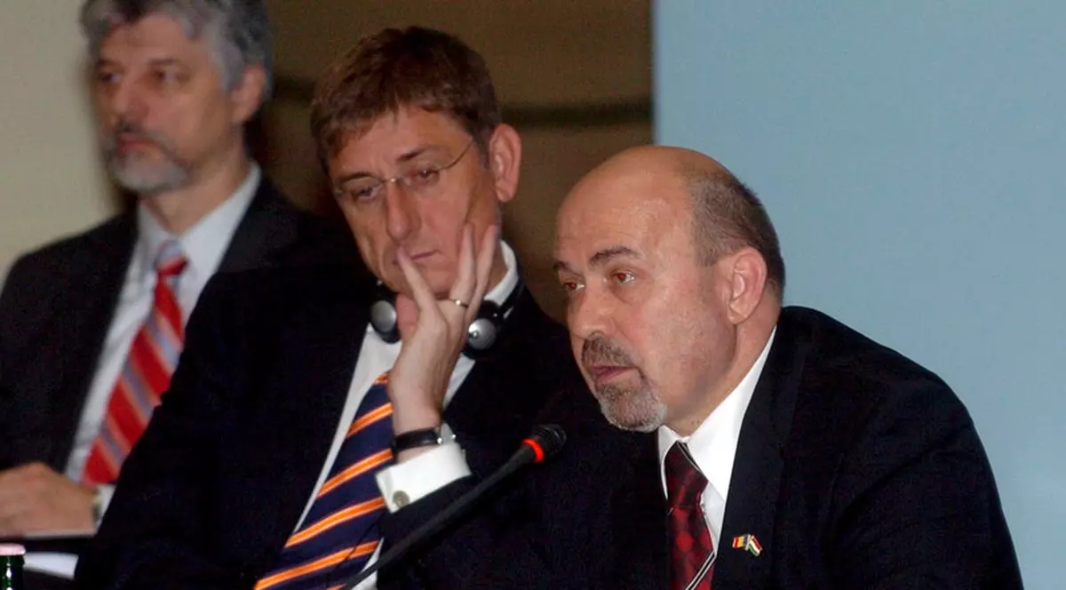 Marko Bela, critici la adresa Ungariei și a liderilor UDMR în cazul Ditrău: Permitem ca opinia publică să fie timorată zi și noapte cu subiectul migranților în primul rând din Ungaria