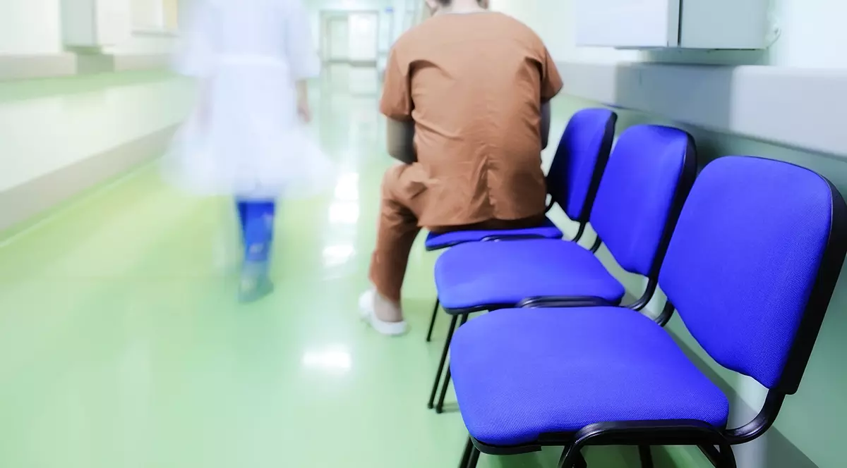 Psihologii din spitalele de psihiatrie din România. ”Sistemul românesc e cel european din anii ‘20, e ca o muscă prinsă-n chihlimbar”