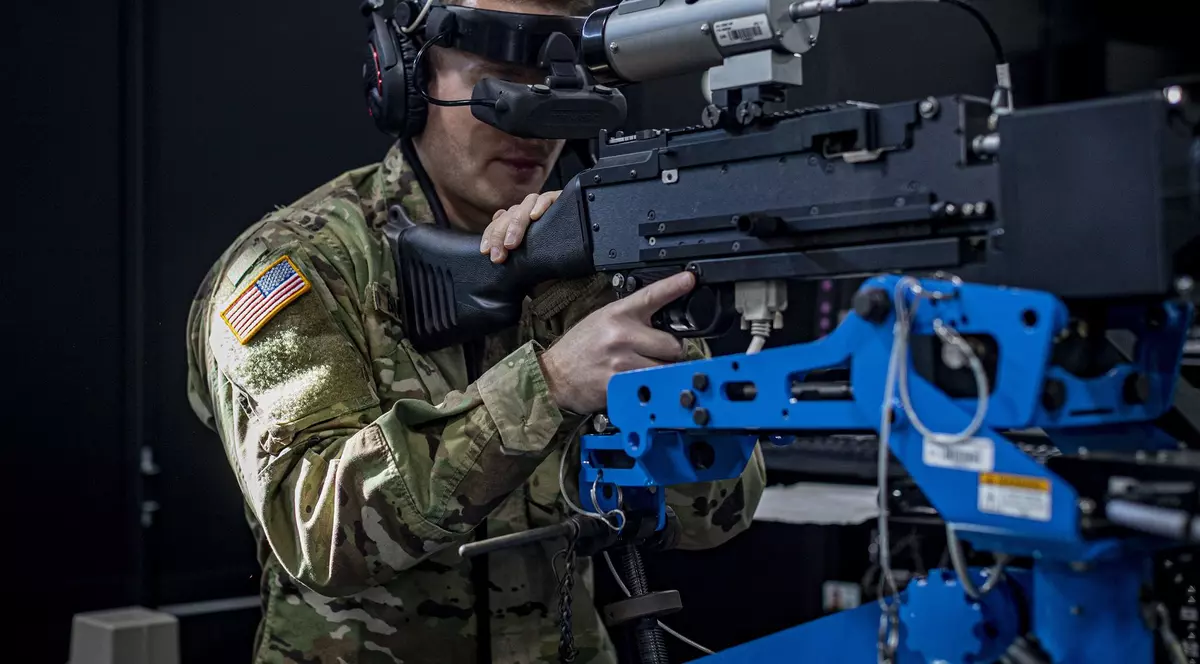 VIDEO | Militarii americani se antrenează cu arme virtuale, până să ajungă pe câmpul de luptă real