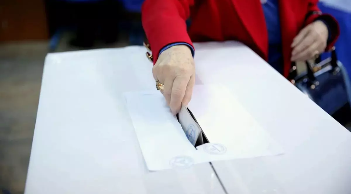 Poliţiştii au deschis un dosar penal pentru mită electorală în comuna Sârbi din județul Bihor, cea în care în care primarul PSD a recunoscut deschis că şi-a „făcut“ flotanţi