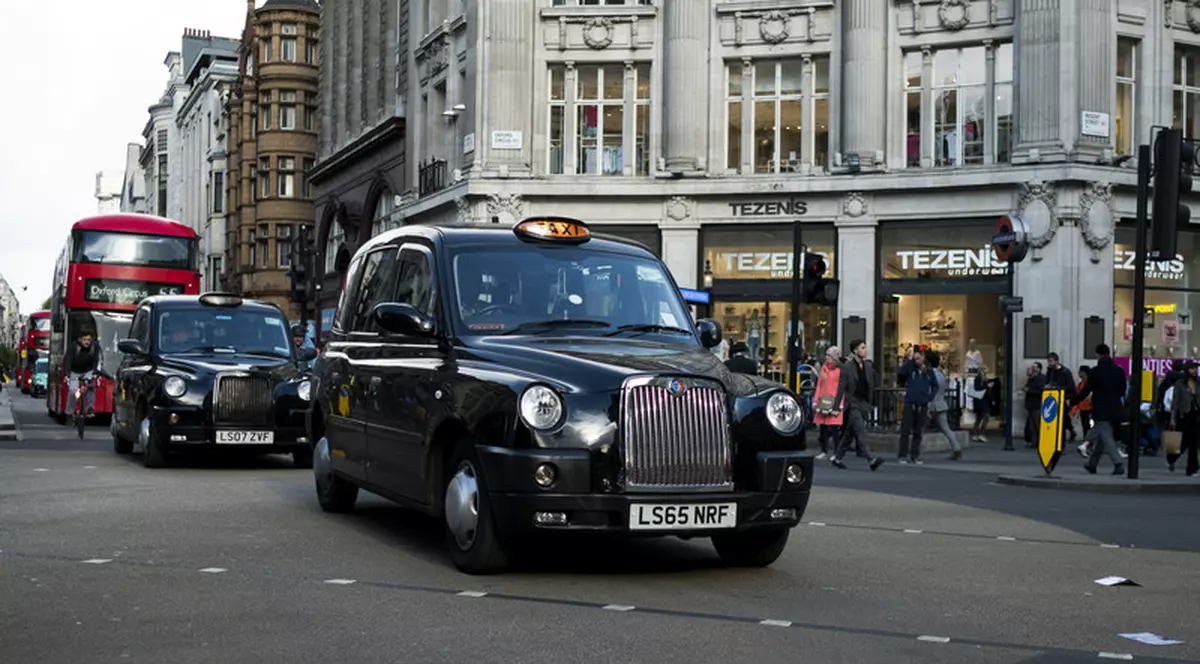 Spital Londra taxi
