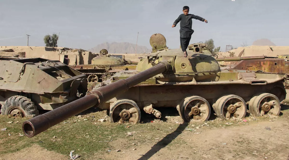 Acord istoric între SUA și talibani, pentru încetarea războiului de 18 ani din Afganistan. Ce se întâmplă cu militarii români