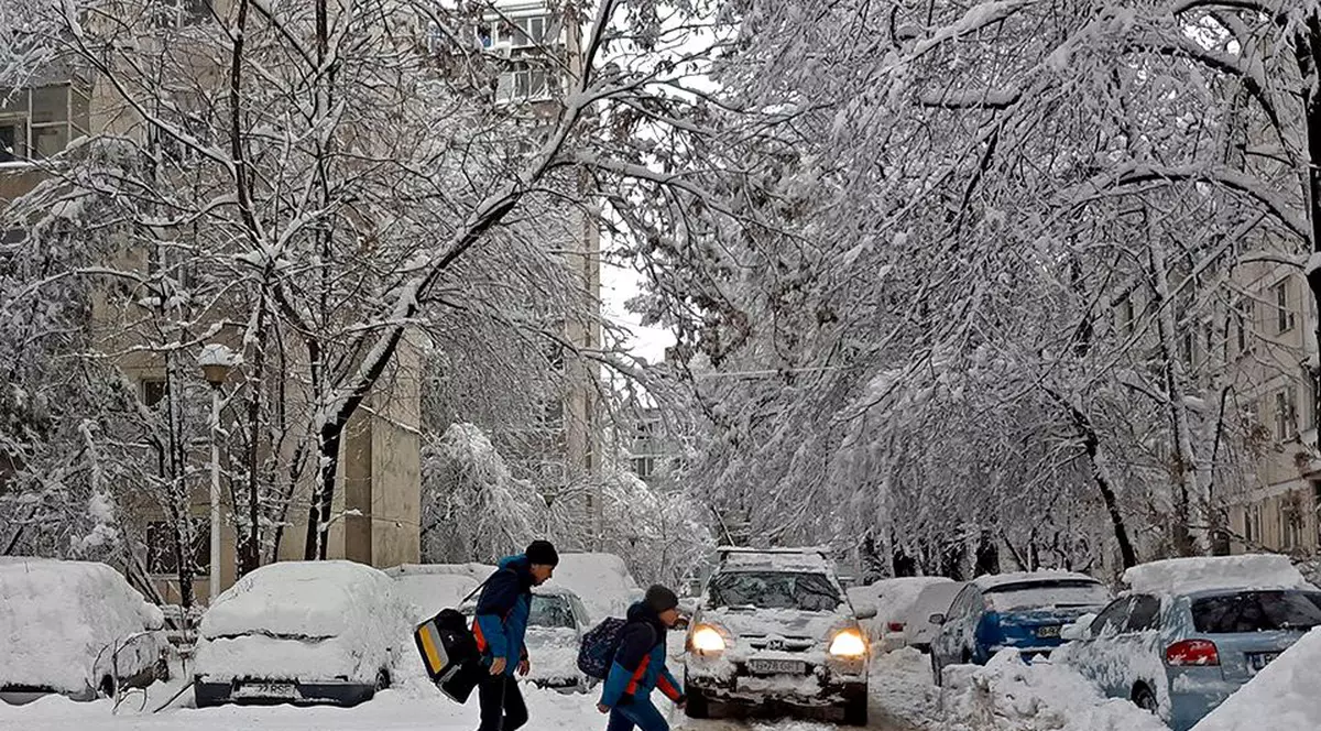 Meteorologii au actualizat alerta de viscol și ninsori. Două județe sunt acum vizate de cod portocaliu