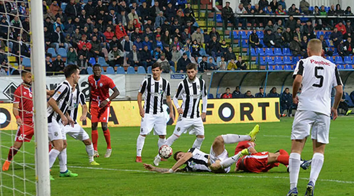 Liga 1, etapa a treia din play-off și play-out. Meciurile au fost amânate