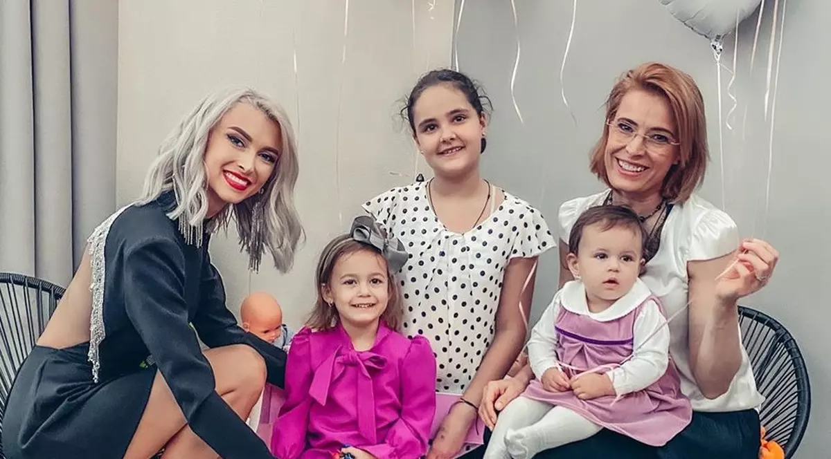 Decizia luată de Andreea Bălan în privința divorțului de George Burcea. Ce se va întâmpla cu cele două fetițe ale lor