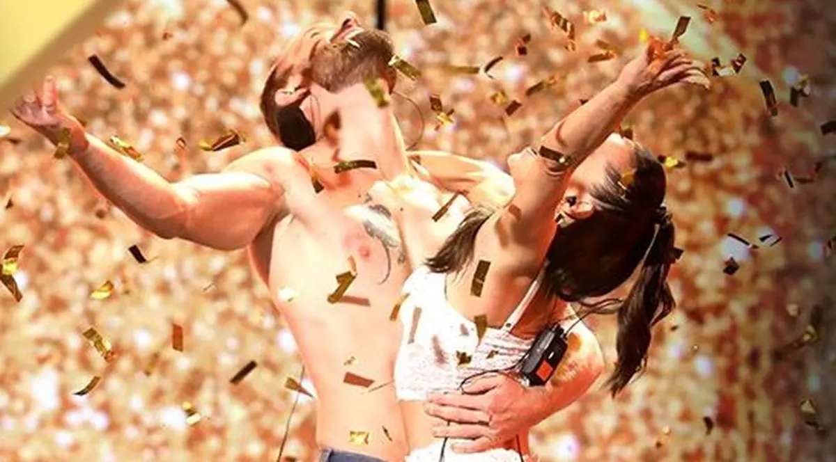 Al nouălea Golden Buzz Românii au talent, sezonul 10. Mihai Petre, cucerit de dansul acrobatic al Duo Maintenant, foști elevi ai Nadiei Comăneci