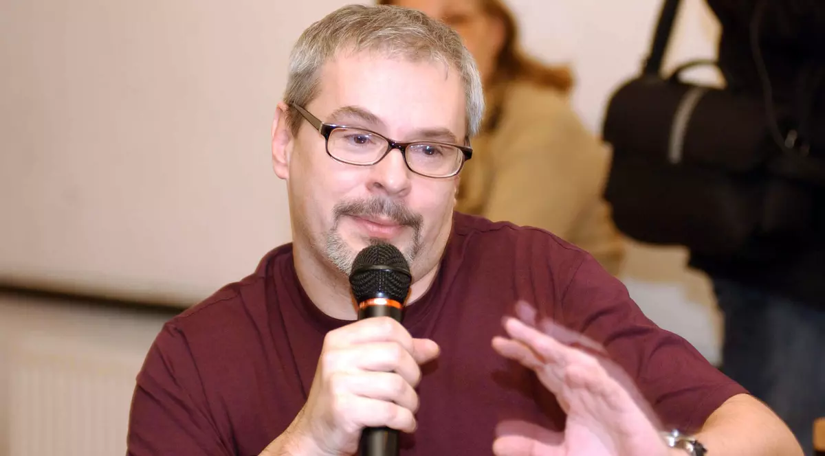 Gabriela Șerban, mama criticului de film Alex. Leo Șerban, donează prin Libertatea 5.000 de euro Institutului Balș, în memoria fiului său