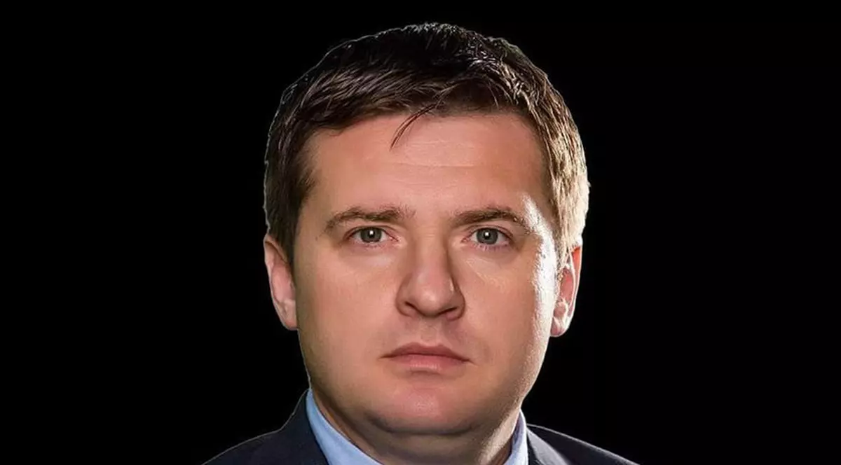 „Impozitaţi cu 30% pensiile speciale, salariile miniștrilor, parlamentarilor, primarilor”. PMP cere solidaritate politică