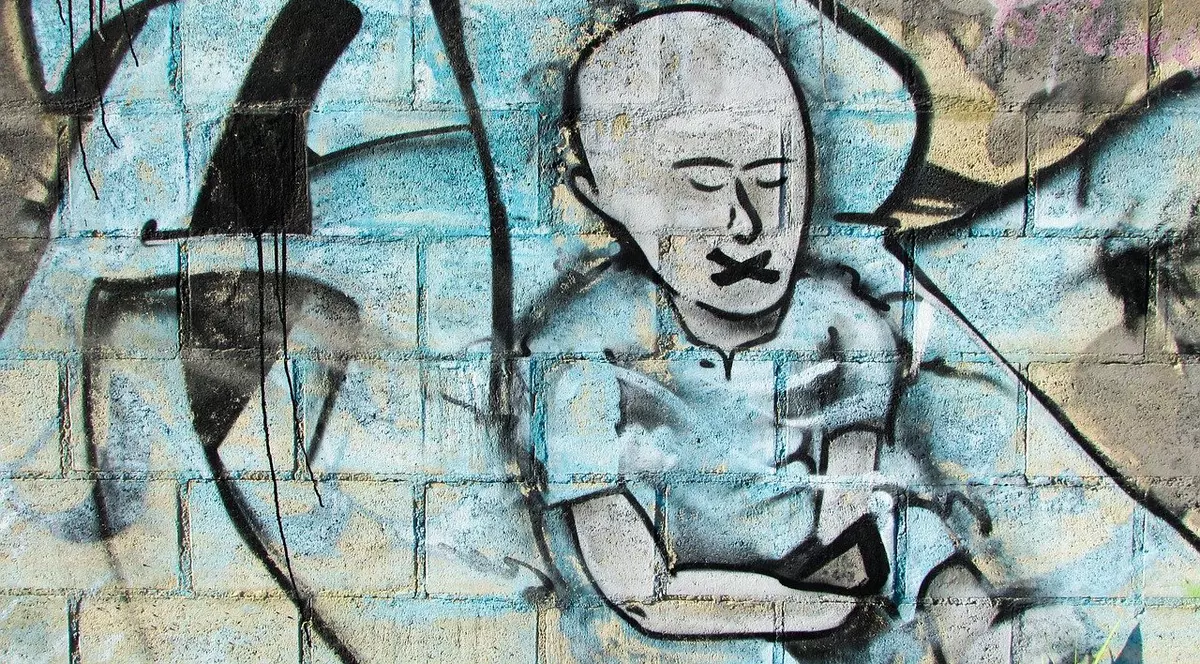 „Coronavirus vine și cu  cenzură, nu doar cu blindate!” Ziariștii moldoveni, obligați să relateze doar poziția autorităților