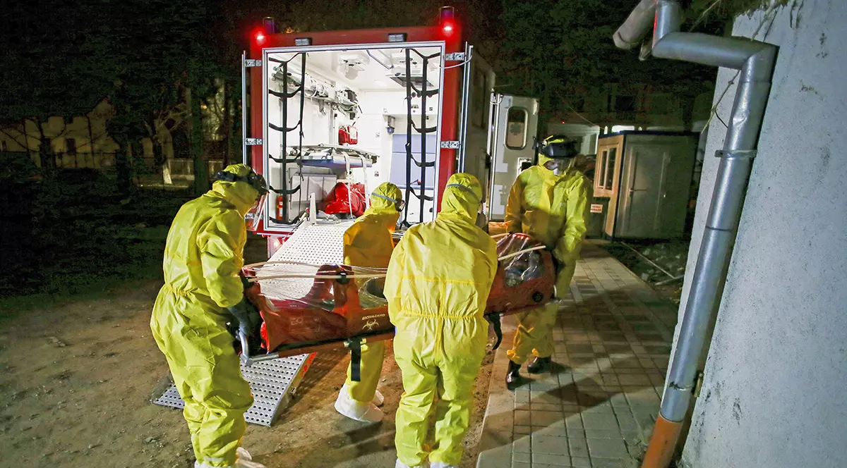 Numărul de cazuri noi COVID rămâne foarte ridicat: 641 în ultimele 24 de ore în România. Alte 21 de persoane au murit