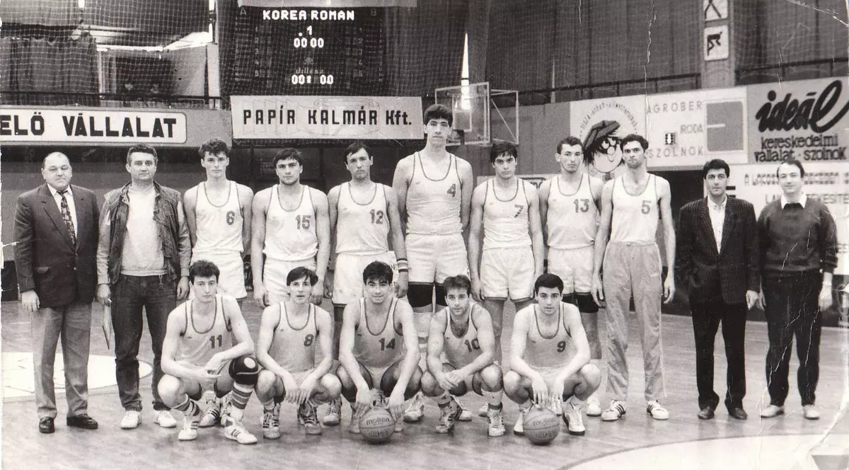 Povestea lui Alexandru Laszlo, sportivul căruia comuniștii i-au confiscat numele. A fost în cea mai valoroasă generație din istoria baschetului românesc