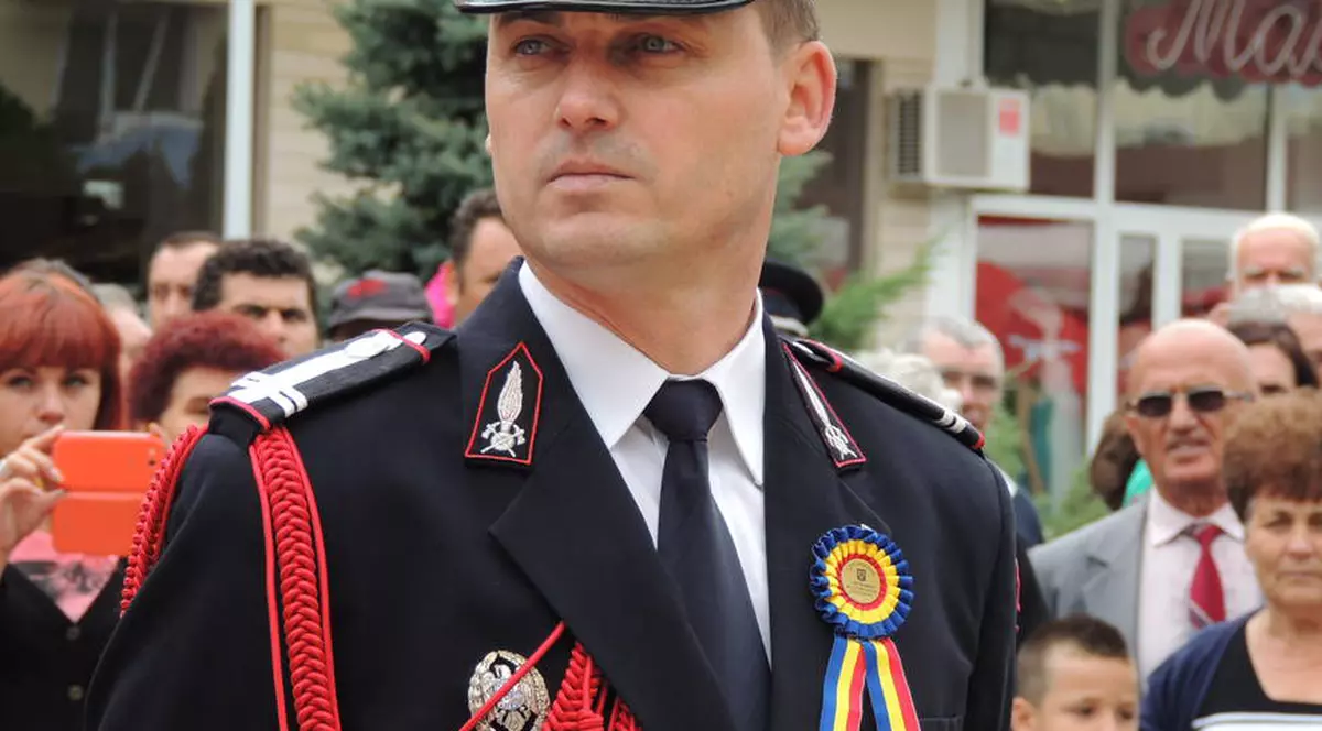 Anchetă epidemiologică în Hunedoara. Șeful ISU, depistat cu coronavirus