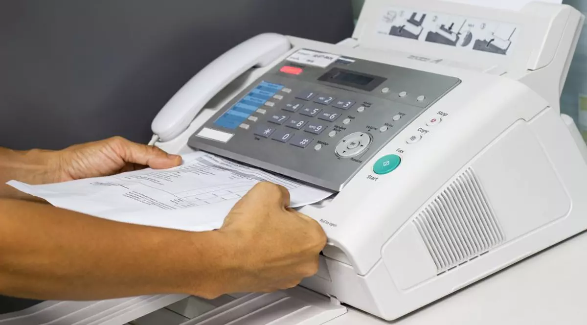 Grupul de Comunicare Strategică pe Fax. Explicația  raportării întârziate a deceselor: “N-a fost luat raportul de pe numărul de fax din cauza mutării sediului DSP”