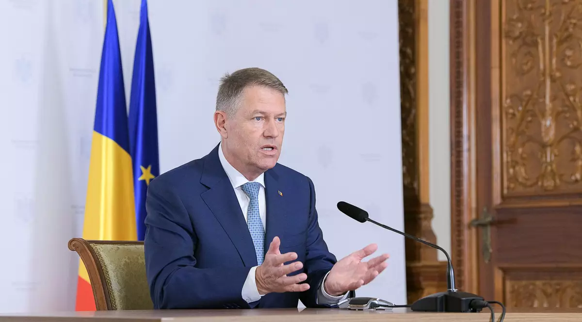 Klaus Iohannis, un nou apel către populaţie: "Respectați, vă rog, restricțiile impuse de autorități! Staţi acasă!"