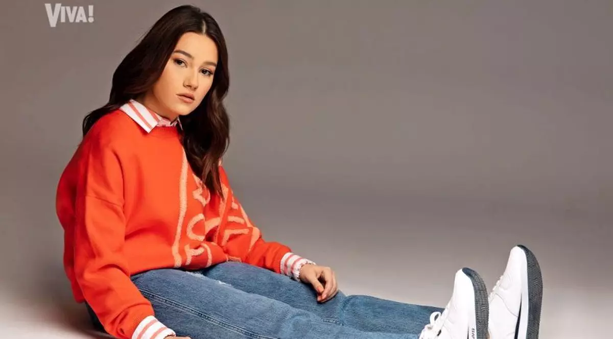 Ce făceau vedetele anul trecut pe vremea asta. Vloggerița Mimi: “Eram în State și abia așteptam să vin acasă, iar acum îmi doresc să fiu plecată de acasă”