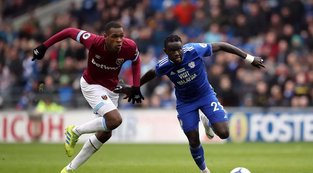 Fotbalistul Oumar Niasse a fost prins în timp ce se plimba cu mașina, deși în Anglia a fost impusă carantina