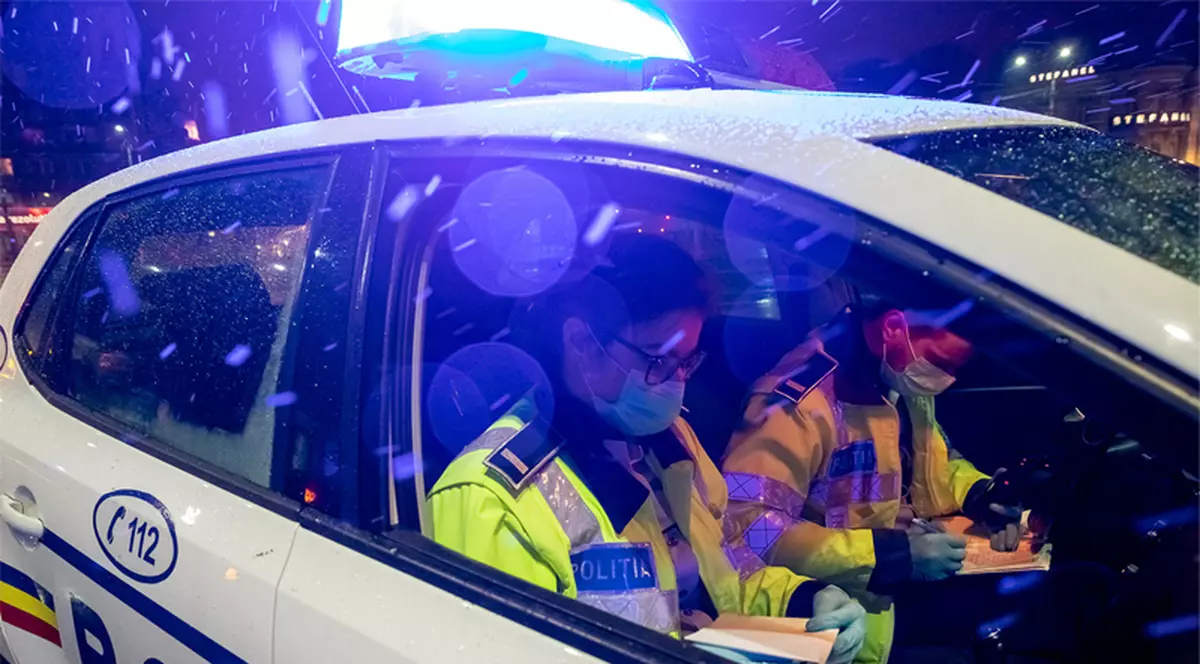 Polițiștii trebuie să șteargă din telefon declarațiile pe proprie răspundere ale cetățenilor. Circulara Ministerului Afacerilor Interne