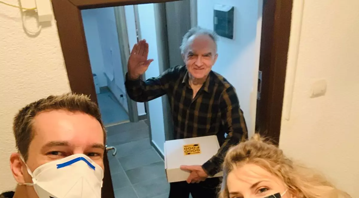 Surpriză emoționantă pentru un antreprenor care livrează mâncare în București. „S-a abonat fără să îmi spună, în semn de sprijin şi încredere”