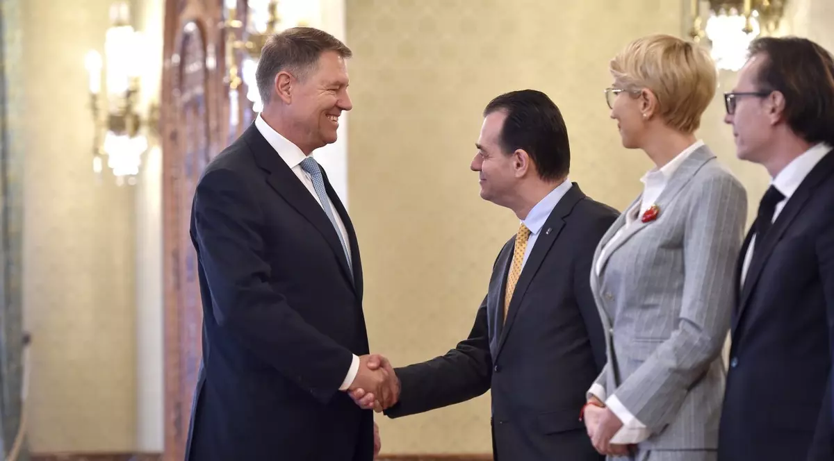 Opriți-vă, inconștienților!